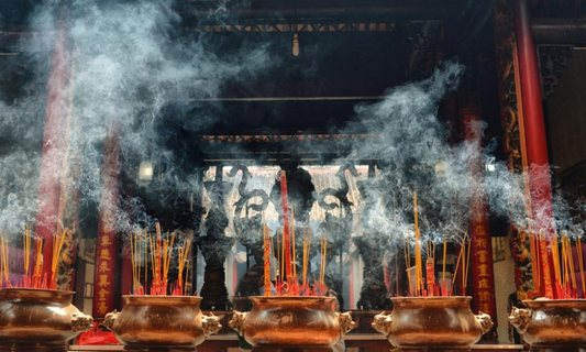 人生不順可能是陰債在作祟教你如何化解