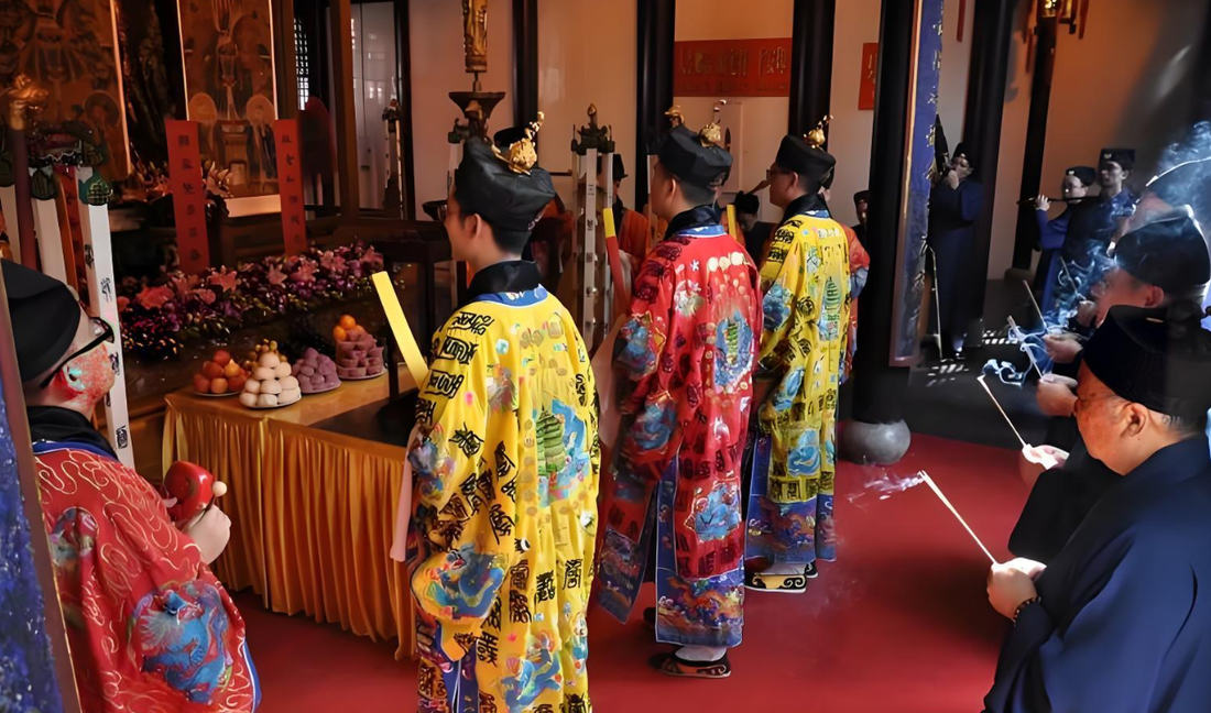 揭秘道家玄妙：和合二仙符的神秘力量與現代應用